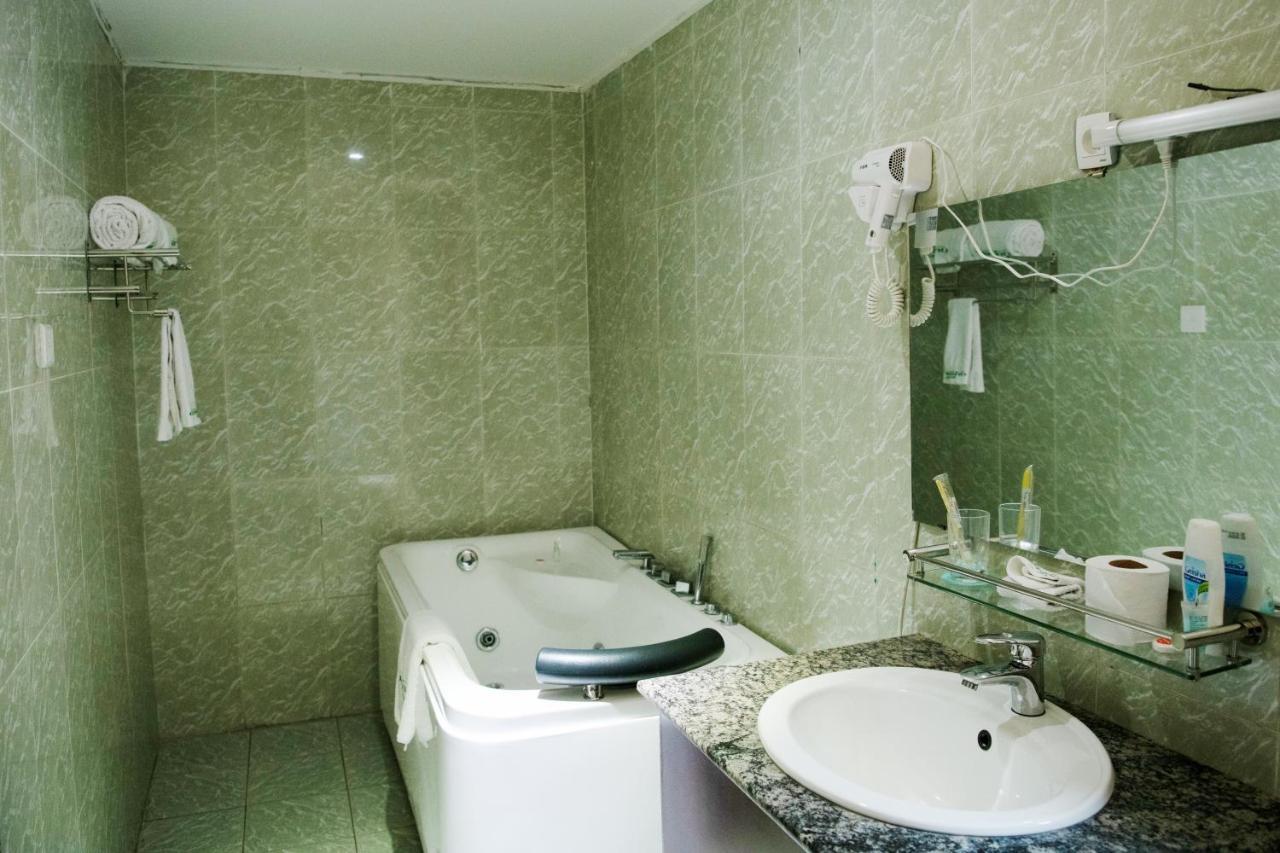 Orient Park Hotel Kigali Kültér fotó